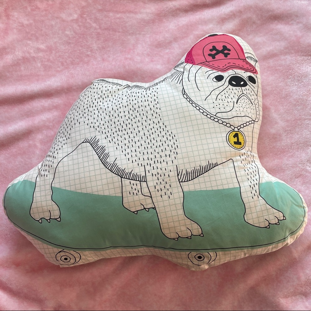 Throw pillow